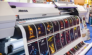 digital printing machine printing marketing flyers