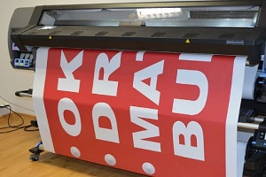 big printer printing signs