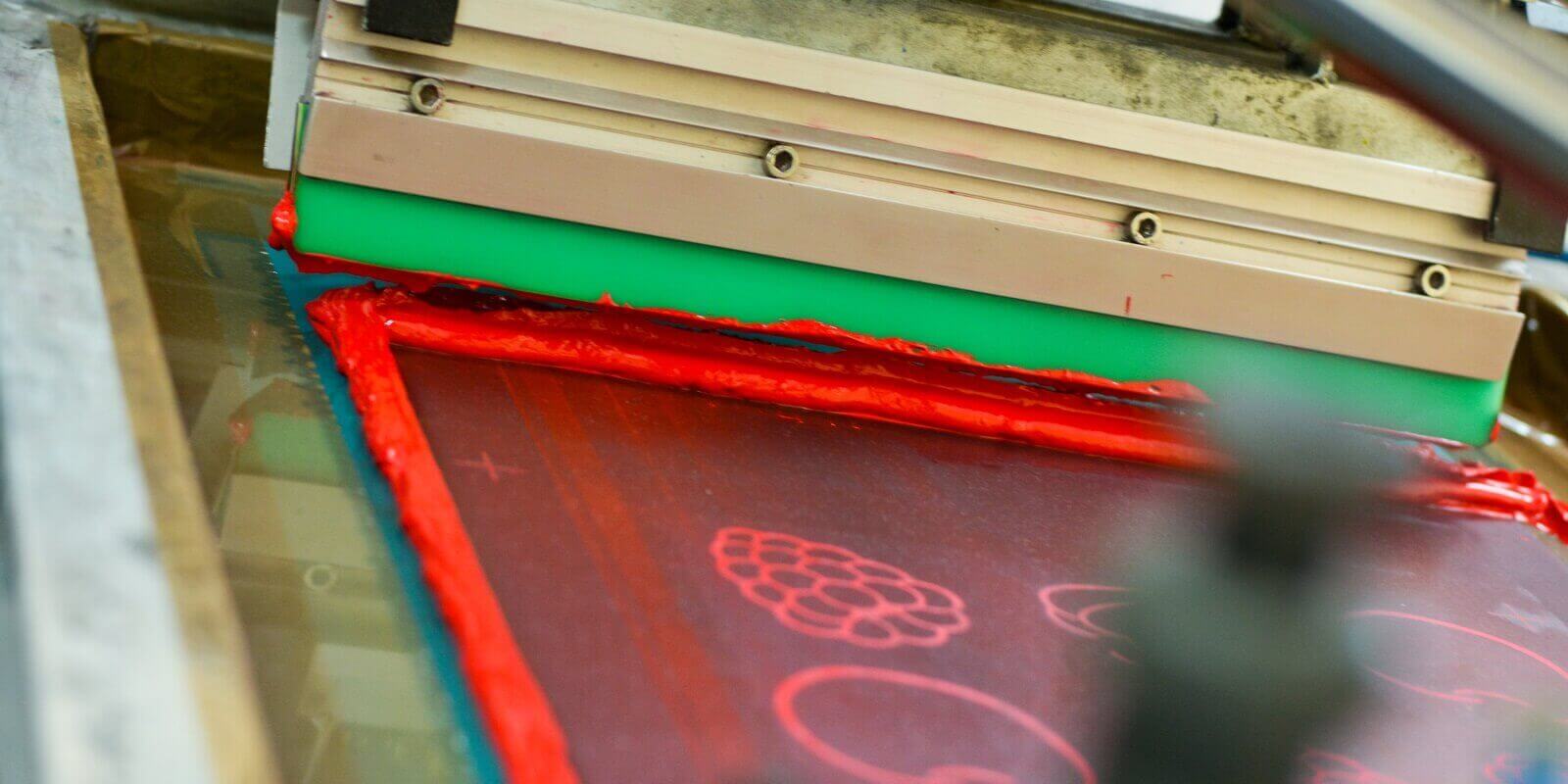 When To Use Screen Printing Services