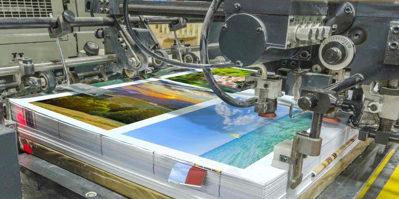 4 Ways Commercial Printing Services Can Improve Your Business
